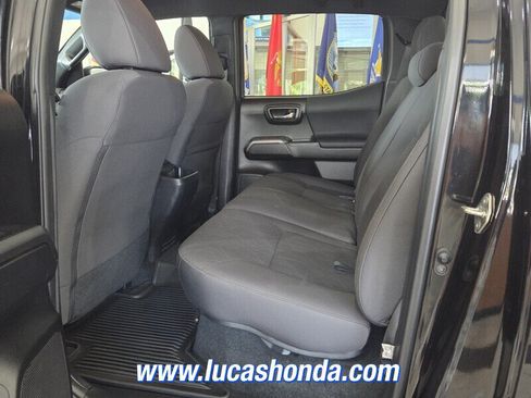 Used 2018 Toyota Tacoma TRD Sport RWD image 8
