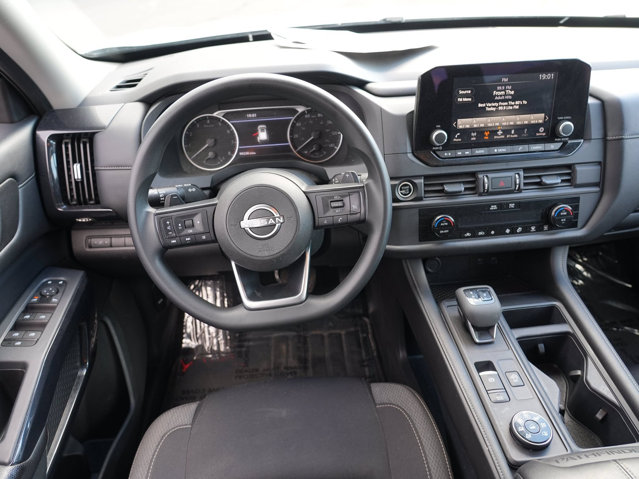 Used 2024 Nissan Pathfinder S AWD/4WD image 21
