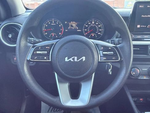 Used 2024 Kia Forte LXS w/ LXS Technology Package FWD image 29