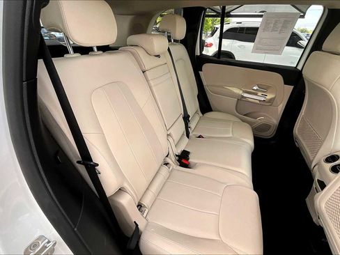 Certified 2023 Mercedes-Benz GLB 250 w/ Premium Package image 19