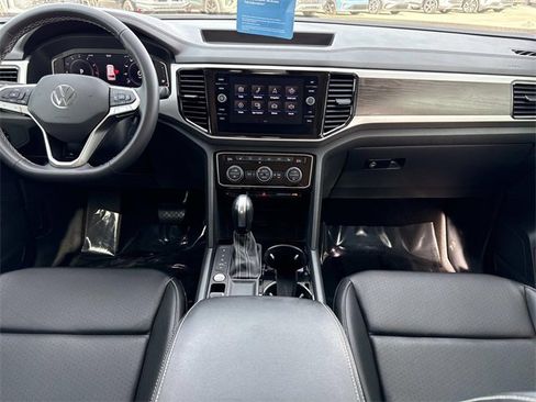 Certified 2023 Volkswagen Atlas SE image 19