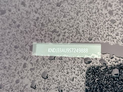 Used 2025 Kia Soul EX image 2