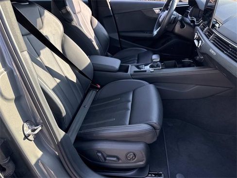 Used 2023 Audi A4 2.0T Premium Plus image 11