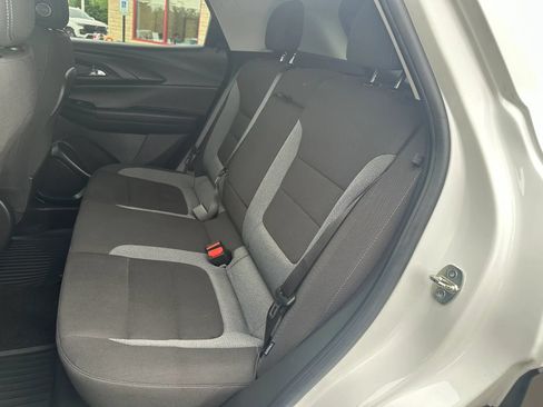 Used 2023 Chevrolet TrailBlazer LT AWD/4WD image 12