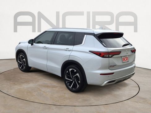 Used 2023 Mitsubishi Outlander SEL FWD image 10
