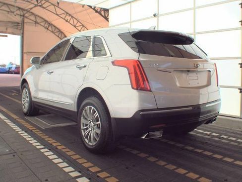 Used 2017 Cadillac XT5 Luxury w/ Driver Awareness Package image 4
