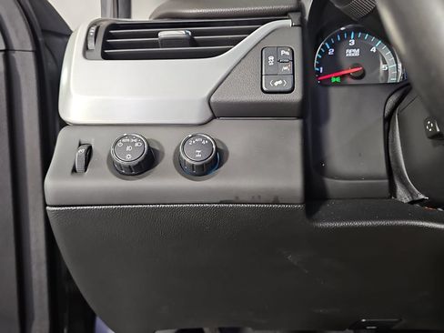 Used 2019 GMC Yukon SLT w/ Premium Edition AWD/4WD image 25