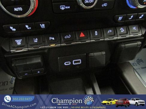 Used 2022 GMC Sierra 2500 Denali w/ Denali Ultimate Package AWD/4WD image 50