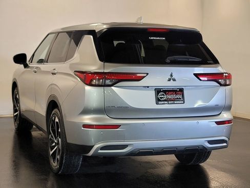Used 2024 Mitsubishi Outlander SE AWD/4WD image 28