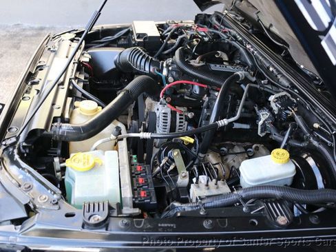 Used 2011 Jeep Wrangler Rubicon w/ PWR Convenience Group image 19