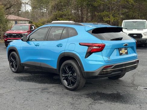 Used 2025 Chevrolet Trax ACTIV w/ Driver Confidence Package image 5