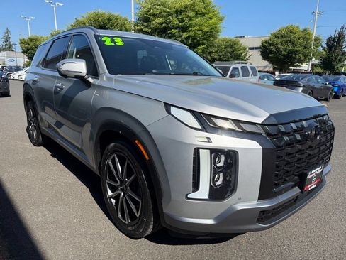 Used 2023 Hyundai Palisade SEL w/ Cargo Package AWD/4WD image 4