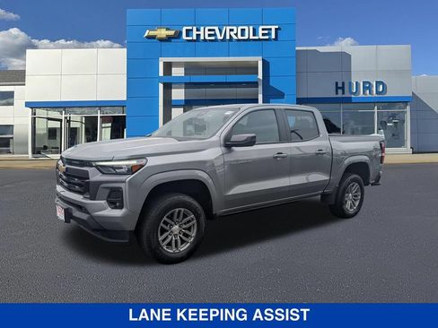 Used 2023 Chevrolet Colorado LT w/ LT Convenience Package III AWD/4WD image 8