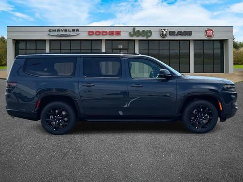 New 2025 Jeep Wagoneer L Series II w/ Convenience Group I image 27