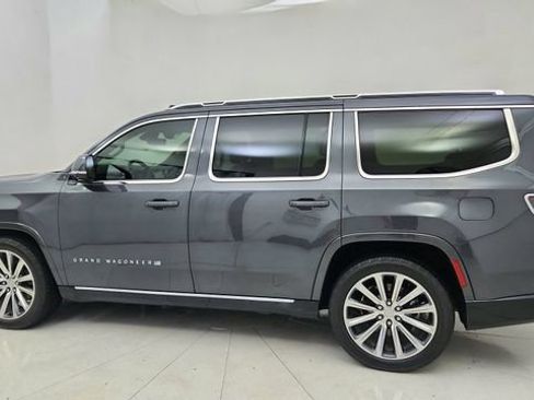 Used 2022 Jeep Grand Wagoneer Series II w/ Convenience Group III image 4