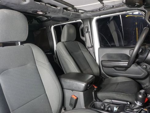 Used 2018 Jeep Wrangler Unlimited Sport AWD/4WD image 18
