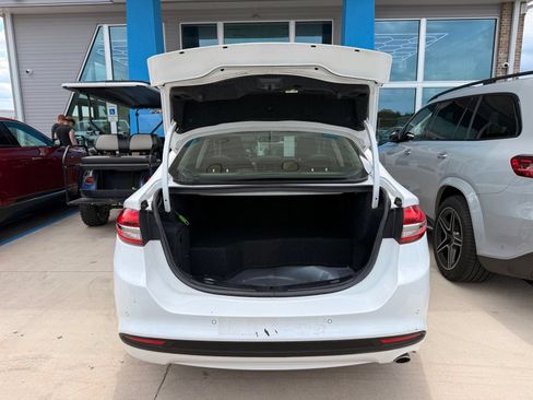 Used 2018 Ford Fusion SE w/ Equipment Group 602A FWD image 38