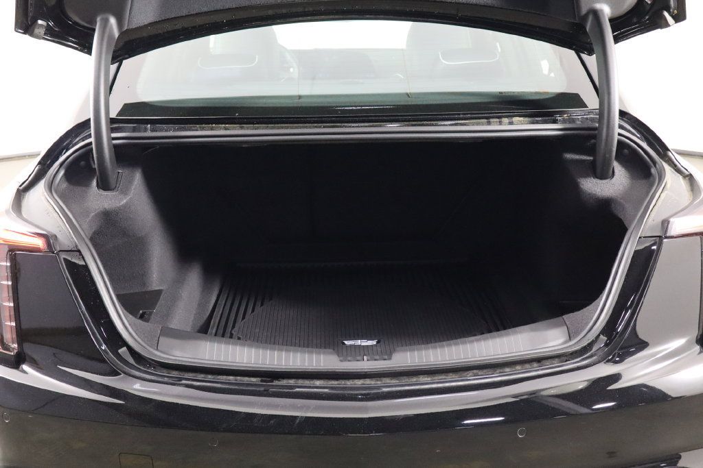 Used 2026 Cadillac CT5 V Blackwing w/ Carbon Fiber 2 Package RWD image 18