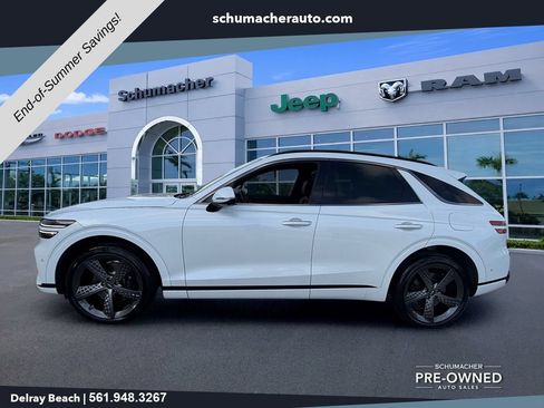 Used 2025 Genesis GV70 2.5T w/ Sport Prestige Package AWD/4WD image 4