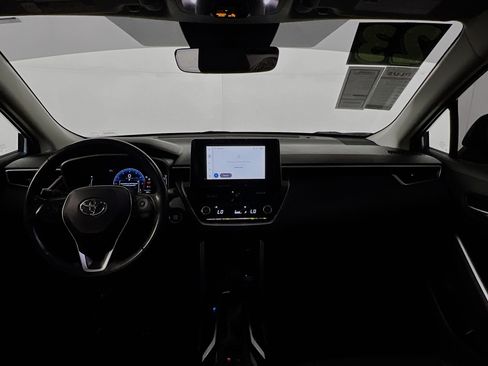 Used 2023 Toyota Corolla Cross XLE FWD image 30