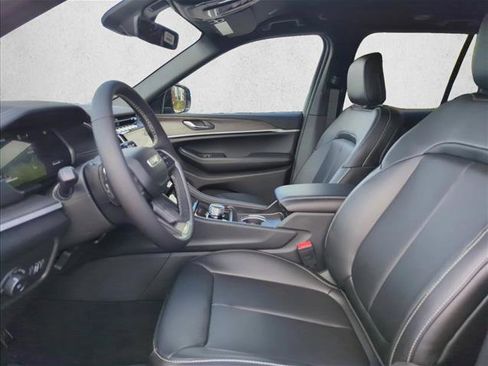 New 2025 Jeep Grand Cherokee Limited w/ Luxury Tech Group II image 4