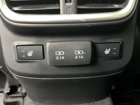 Used 2022 Subaru Outback Limited w/ Popular Package #2 AWD/4WD image 16