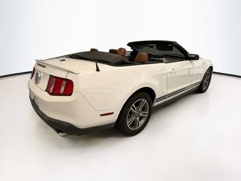 Used 2011 Ford Mustang Premium w/ 201A Rapid Spec Order Code RWD image 7