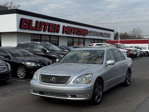 Used 2005 Lexus LS 430 RWD image 1