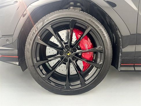 Used 2024 Lamborghini Urus S image 33