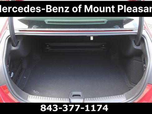 Used 2025 Mercedes-Benz E 350 4MATIC Sedan image 8