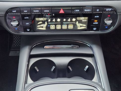New 2026 Genesis G90 3.5T Prestige AWD/4WD image 15