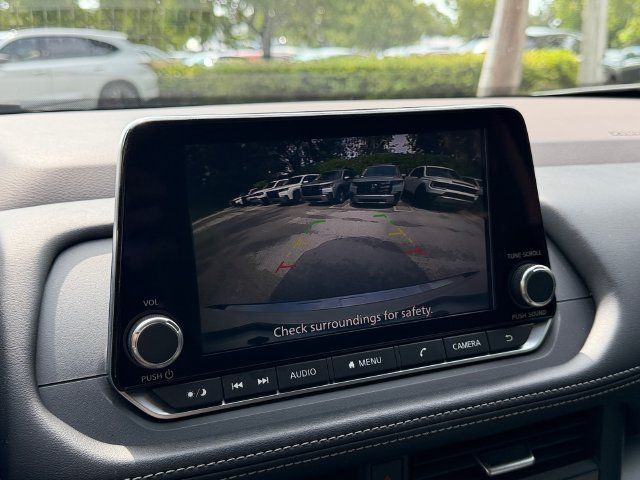 Used 2023 Nissan Rogue SV FWD image 21