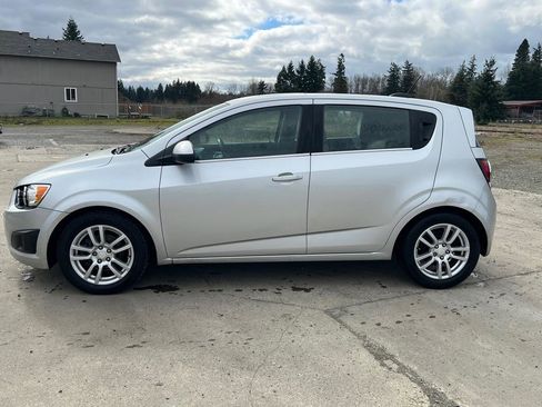 Used 2016 Chevrolet Sonic LT w/ Fun and Sun Package image 3