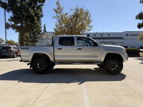 Used 2013 Toyota Tacoma PreRunner w/ SR5 Pkg RWD image 3
