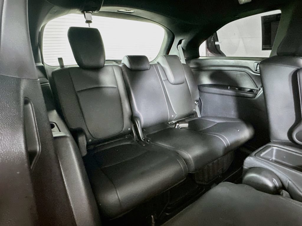 Used 2025 Honda Odyssey Sport-L image 16