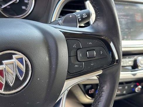 Used 2023 Buick Enclave Essence FWD image 39