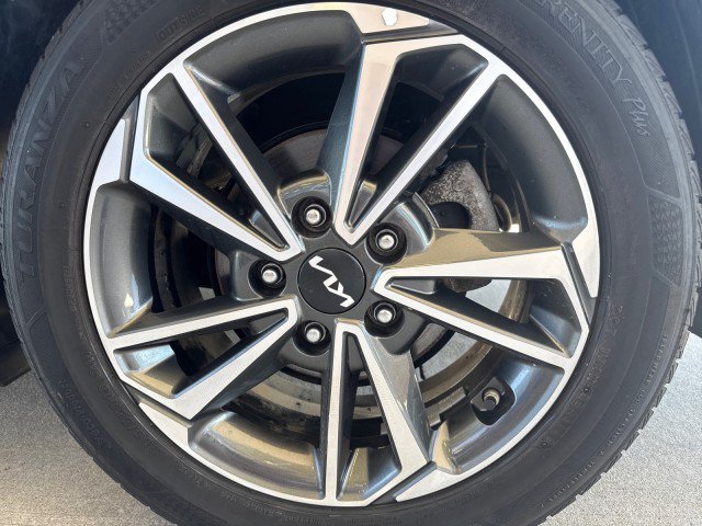 Used 2023 Kia Forte LXS FWD image 5