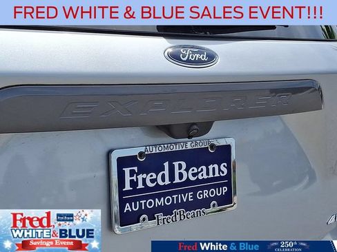 Certified 2022 Ford Explorer XLT w/ Equipment Group 202A AWD/4WD image 31