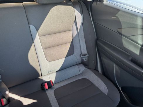 Used 2025 Chevrolet TrailBlazer LT image 35