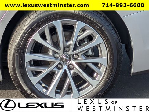 Certified 2025 Lexus ES 350 image 13