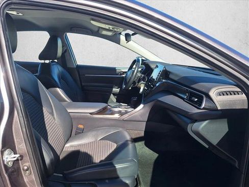 Used 2023 Toyota Camry SE image 20