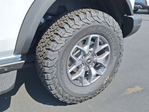 New 2025 Ford Bronco Badlands image 29