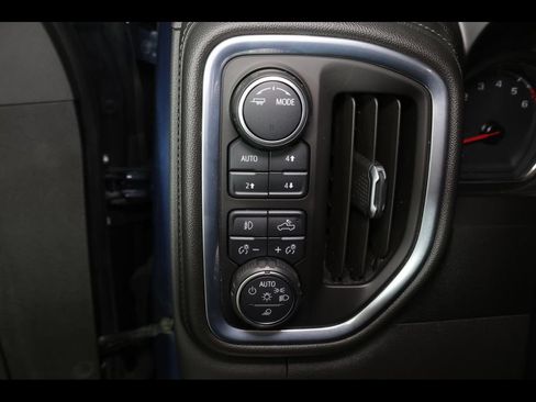 Used 2021 Chevrolet Silverado 1500 LT Trail Boss w/ Convenience Package II AWD/4WD image 13