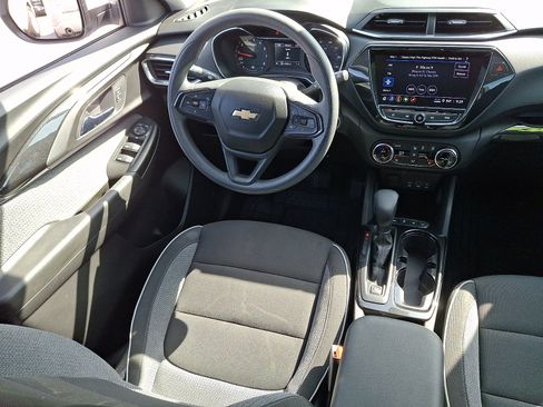 Used 2023 Chevrolet TrailBlazer LT w/ Convenience Package AWD/4WD image 15