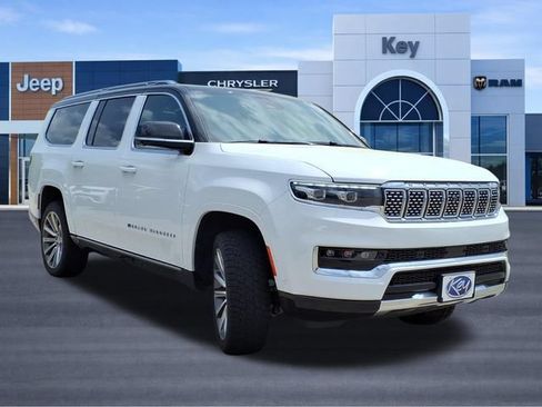 Used 2023 Jeep Grand Wagoneer L Series II AWD/4WD image 7