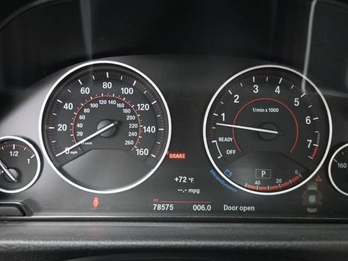 Used 2017 BMW 330i Sedan RWD image 12