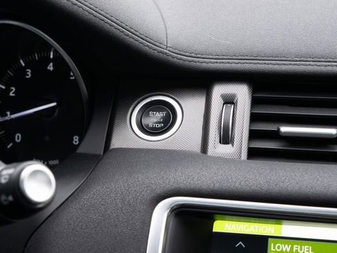 Used 2018 Land Rover Range Rover Evoque HSE Dynamic image 33