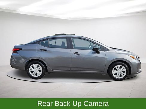 Used 2025 Nissan Versa S FWD image 8