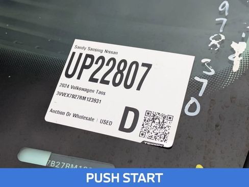 Used 2024 Volkswagen Taos SE image 8