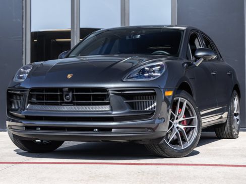 Certified 2026 Porsche Macan S AWD/4WD image 1